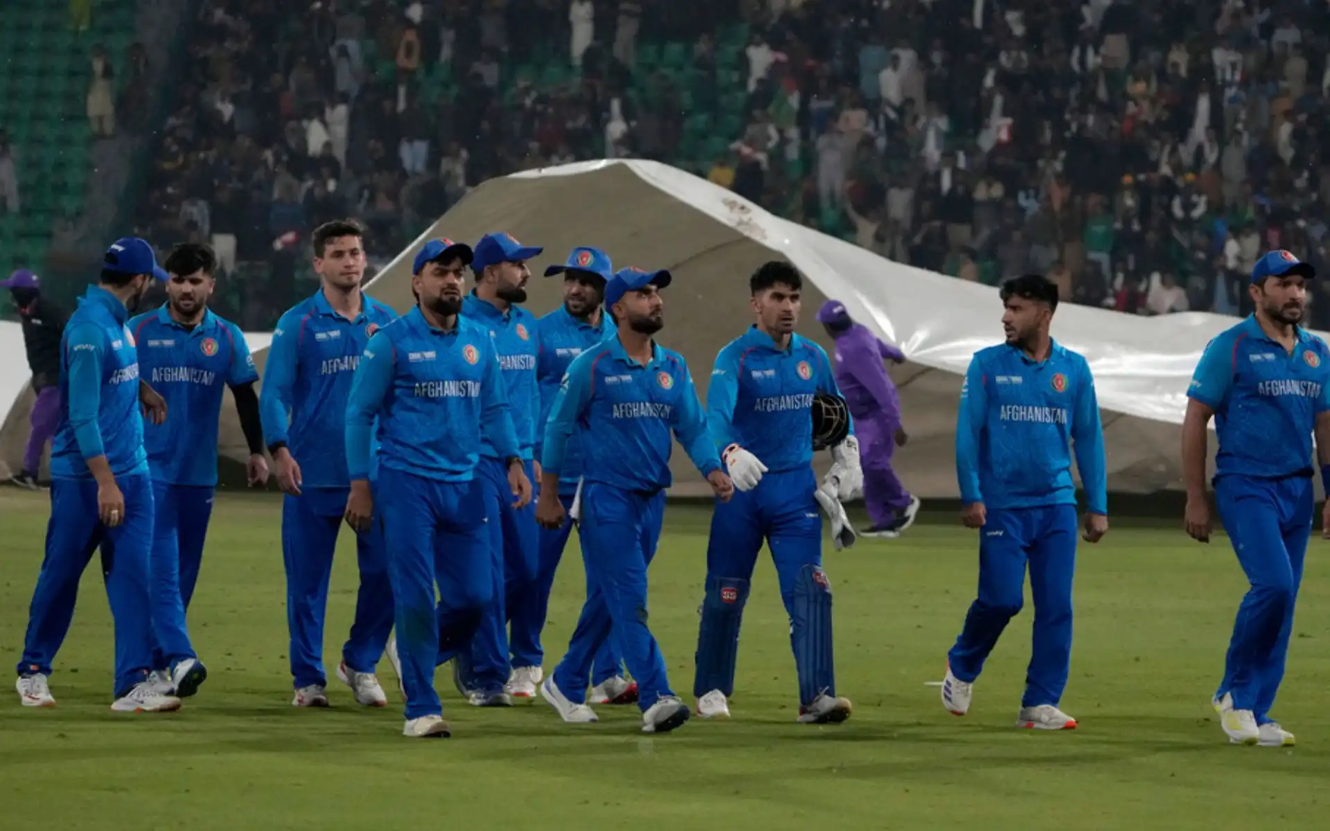 Afghanistan team after rain hampered game vs Australia (Source: AP Photos)