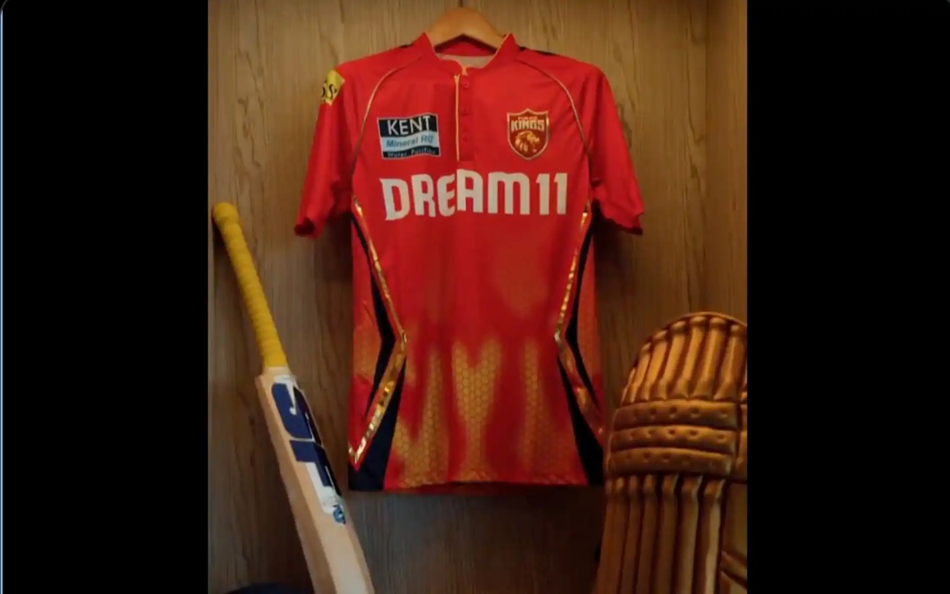 Punjab Kings' new jersey for IPL 2025 season [Source: @PunjabKingsIPL/X.com]