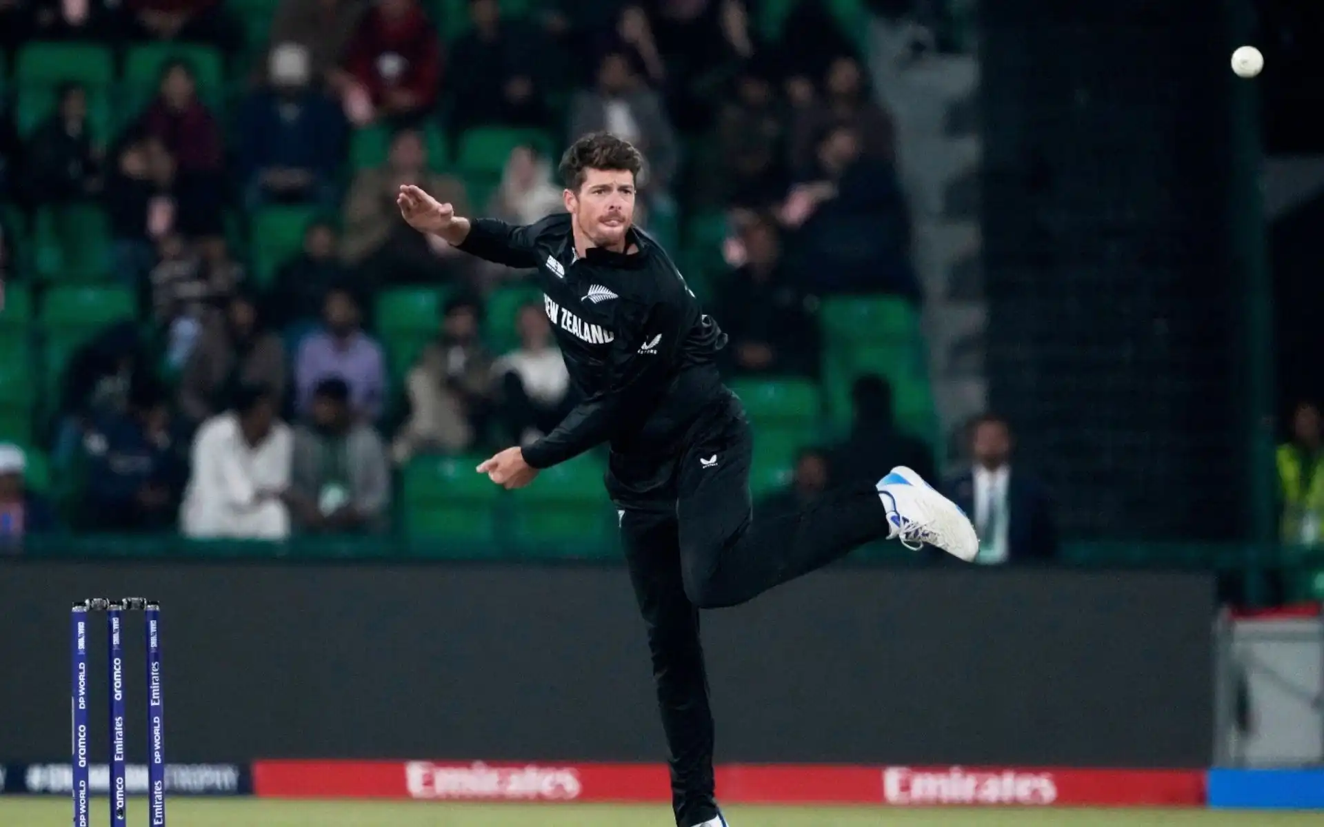 Mitchell Santner in Champions Trophy 2025 [Source: AP Photos]
