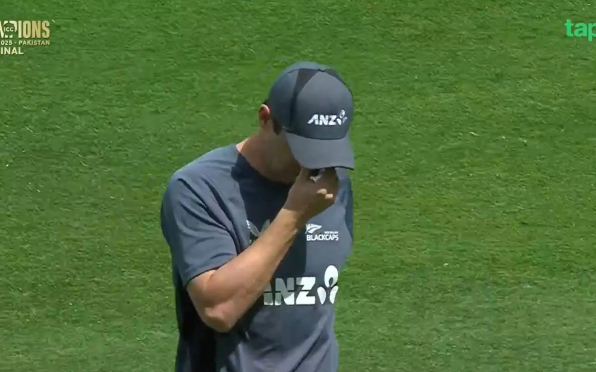 Matt Henry In Tears (Source: @abubakartarar_/x.com)