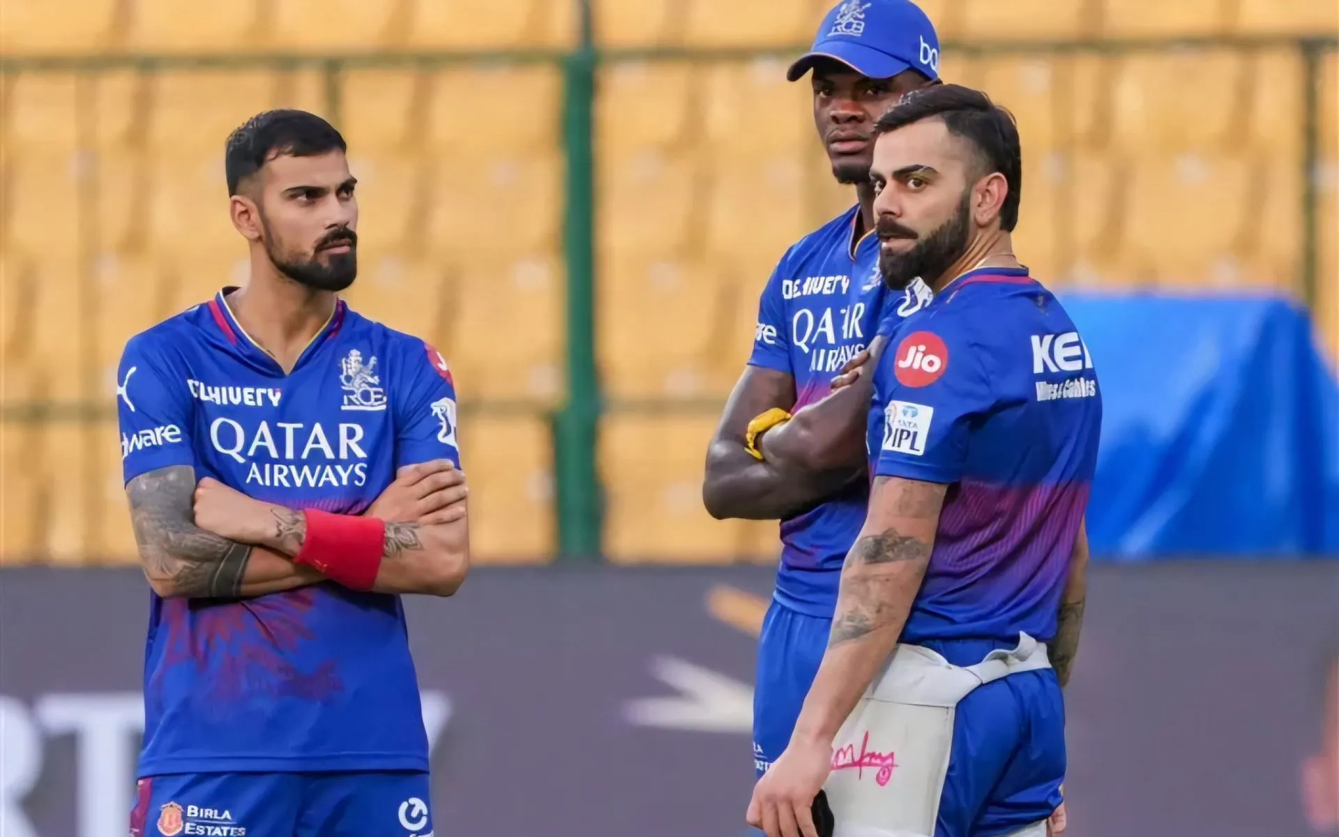 Alzarri Joseph with Virat Kohli in IPL 2025 (Source:@BoldBrigade/X.com)