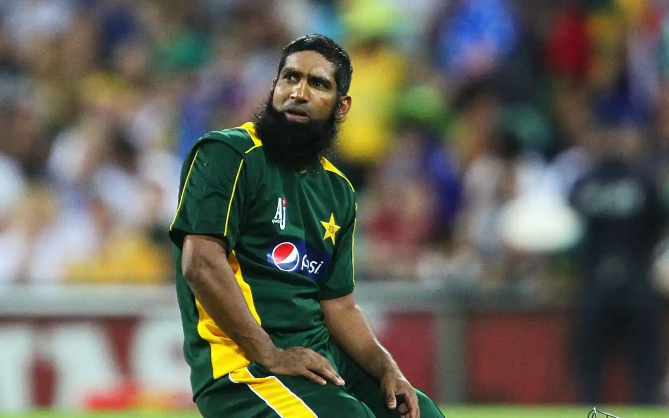 Pakistan Coach Takes U-Turn Within 24 Hours; Re-Joins Squad For New Zealand Tour