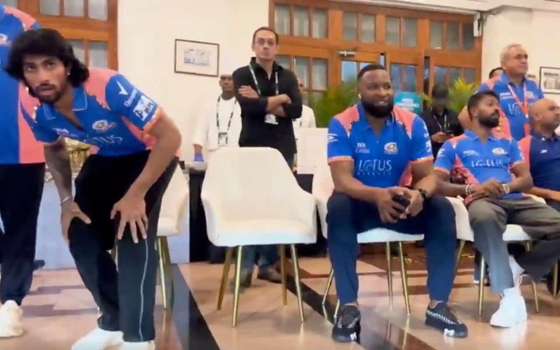 Mumbai Indians turn up to support WPL team in eliminator [Source: @mipaltan/X.com]