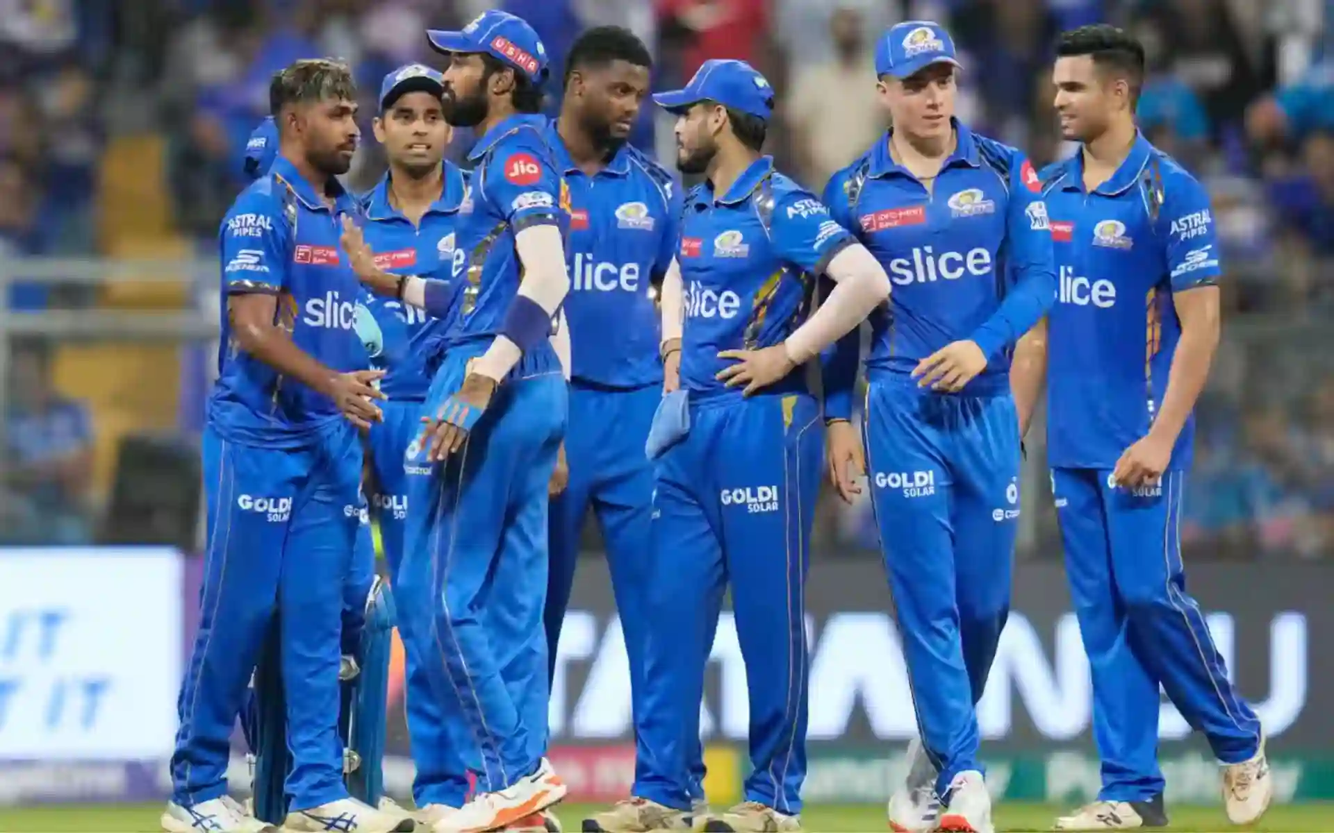 MI players in action [Source: IPLT20.com]
