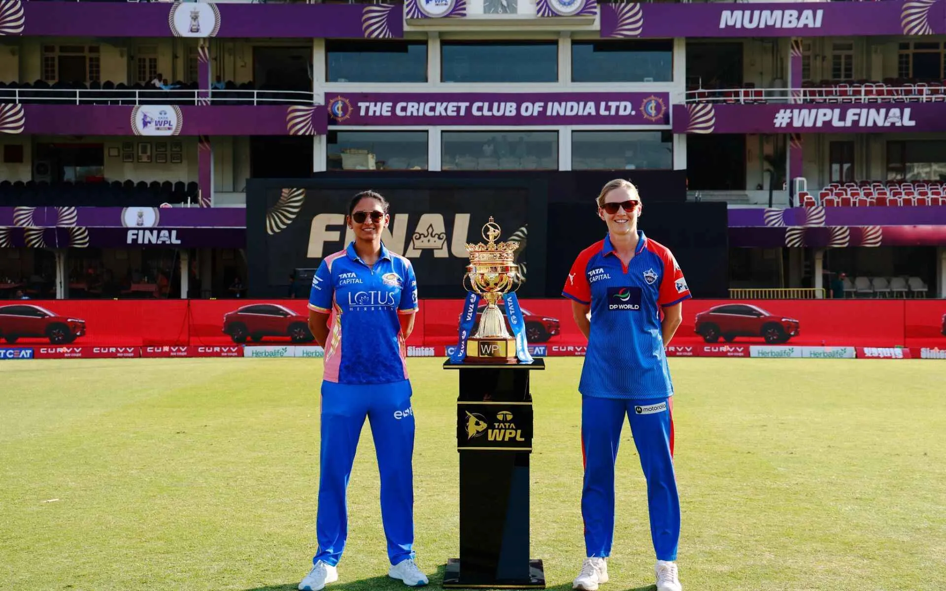Mumbai Indians and Delhi Capitals (Source:@Surendra21286,x.com)