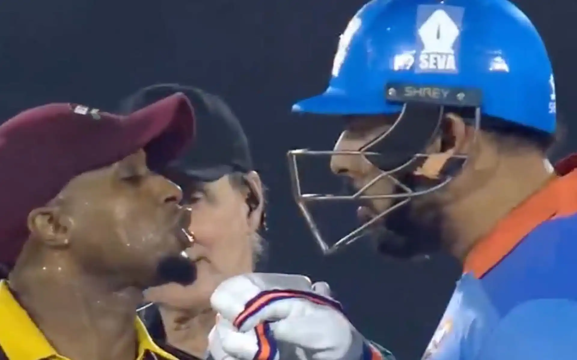 Yuvraj Singh fights with West Indies player (Source:@kuchnahi1269083/X.com)