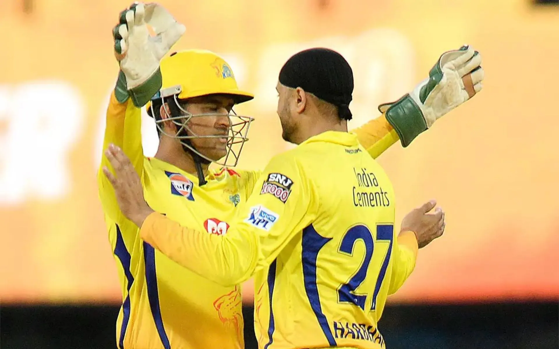 Harbhajan Singh in Awe of Dhoni’s Incredible Fitness (Source: @msdfanofficial/x.com)