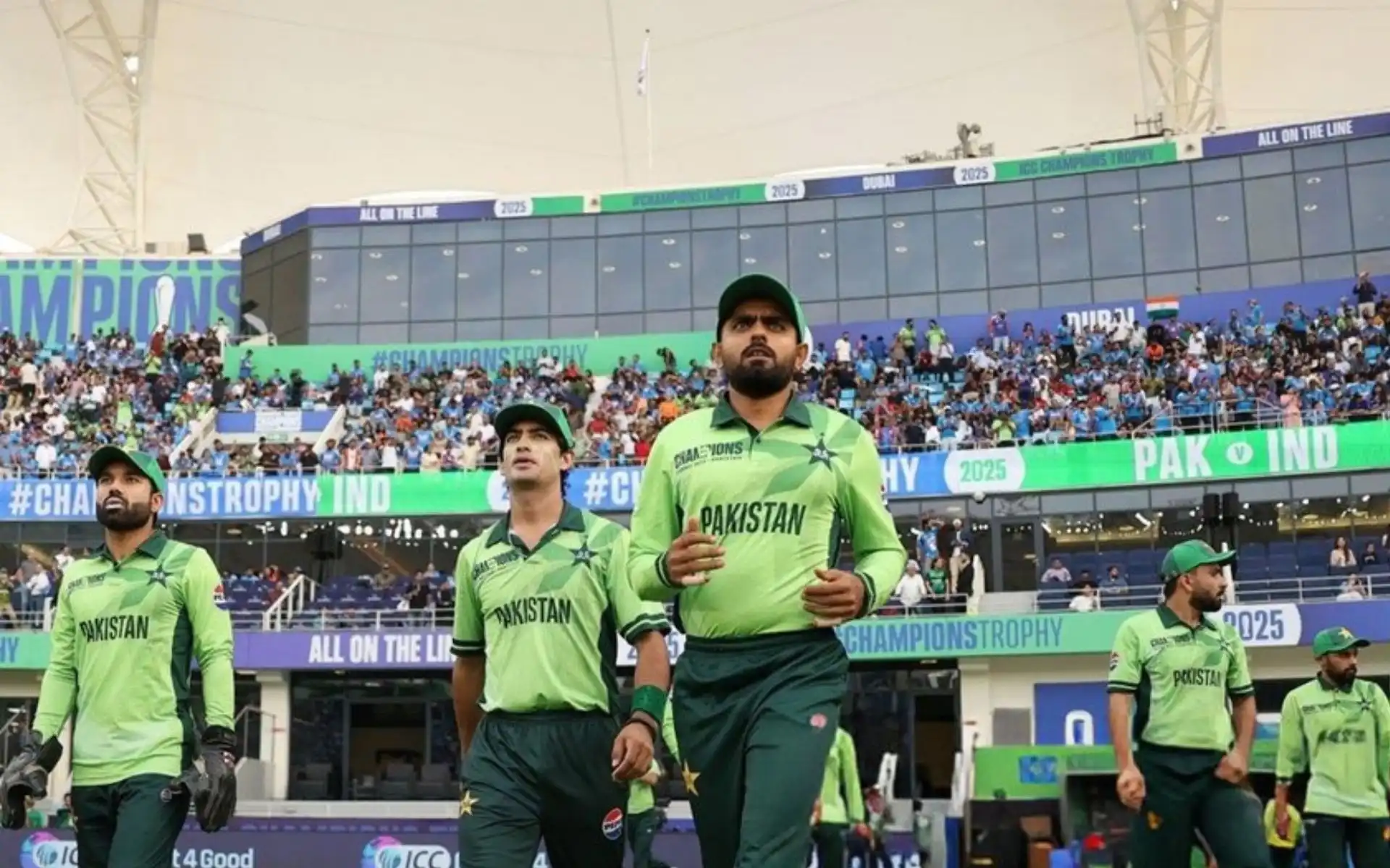 Babar Azam and other Pakistan players (Source:@mufaddal_vohra/X.com)