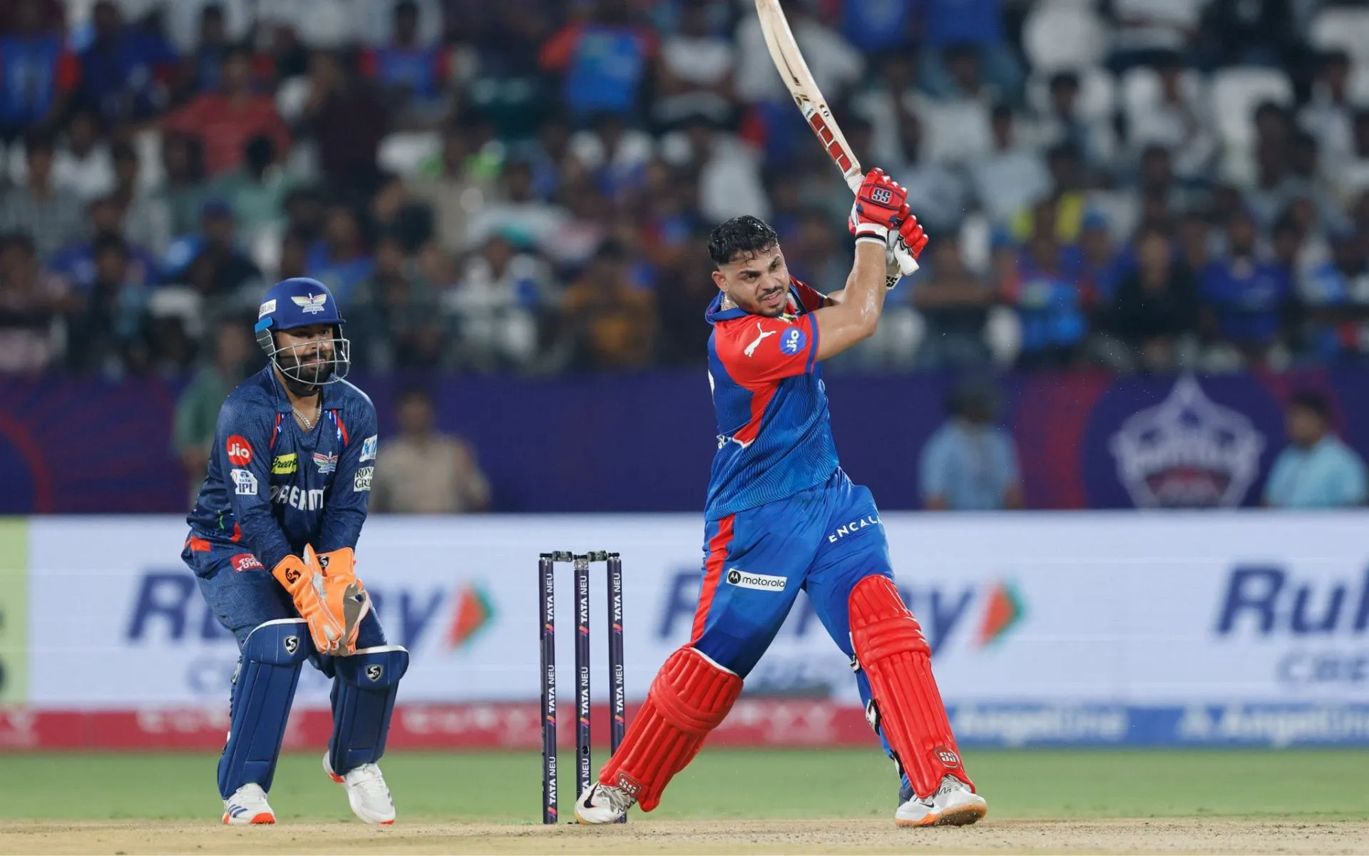DC wins by one wicket vs LSG in IPL 2025 [Source: @RaviShastriOfc/X.com]
