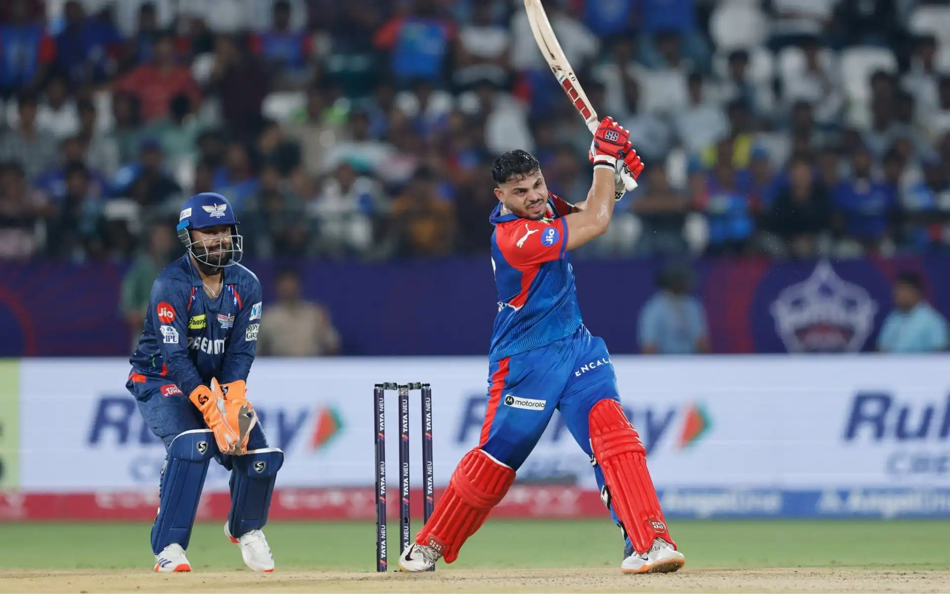 DC wins by one wicket vs LSG in IPL 2025 [Source: @RaviShastriOfc/X.com]