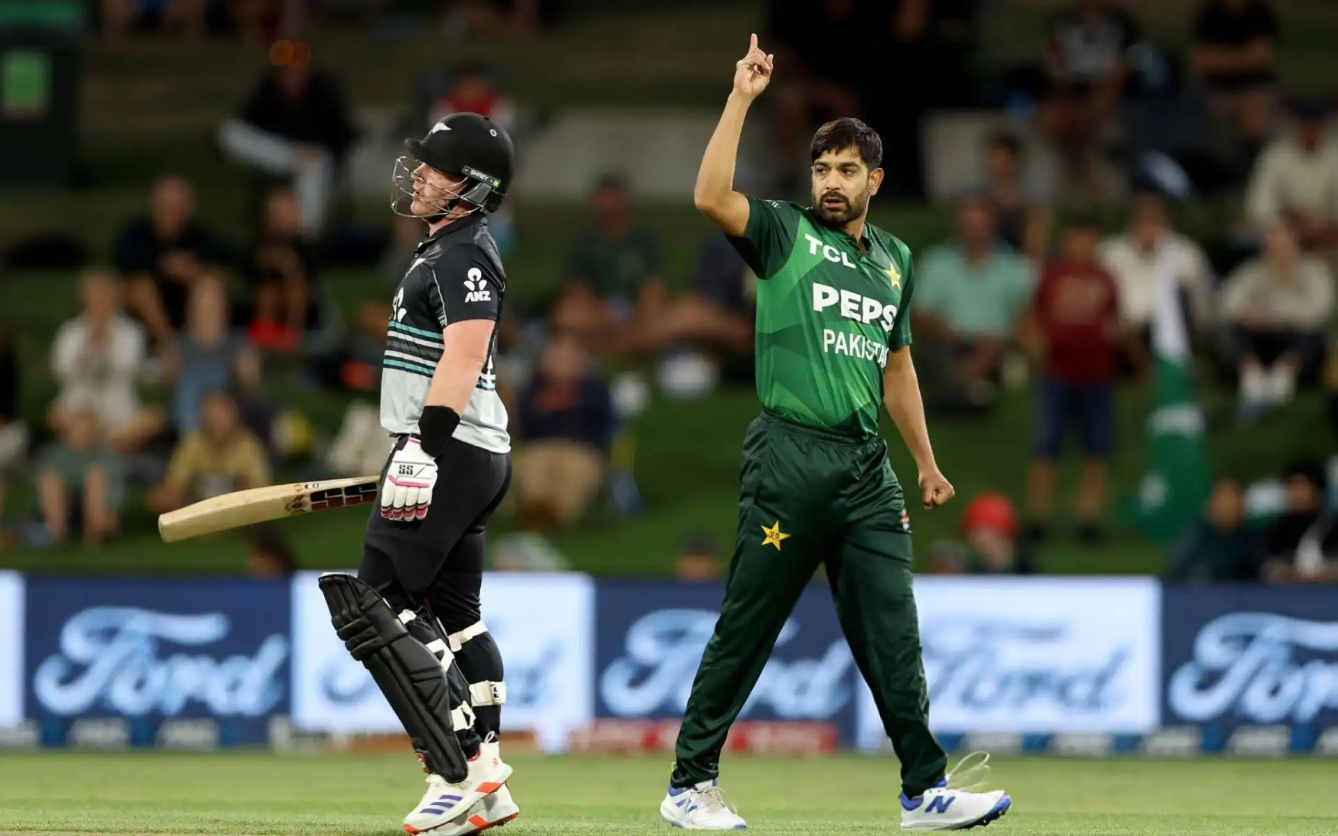 Haris Rauf Bowling Brilliance Against New Zealand (Source: @SalmanAsif2007/x.com)