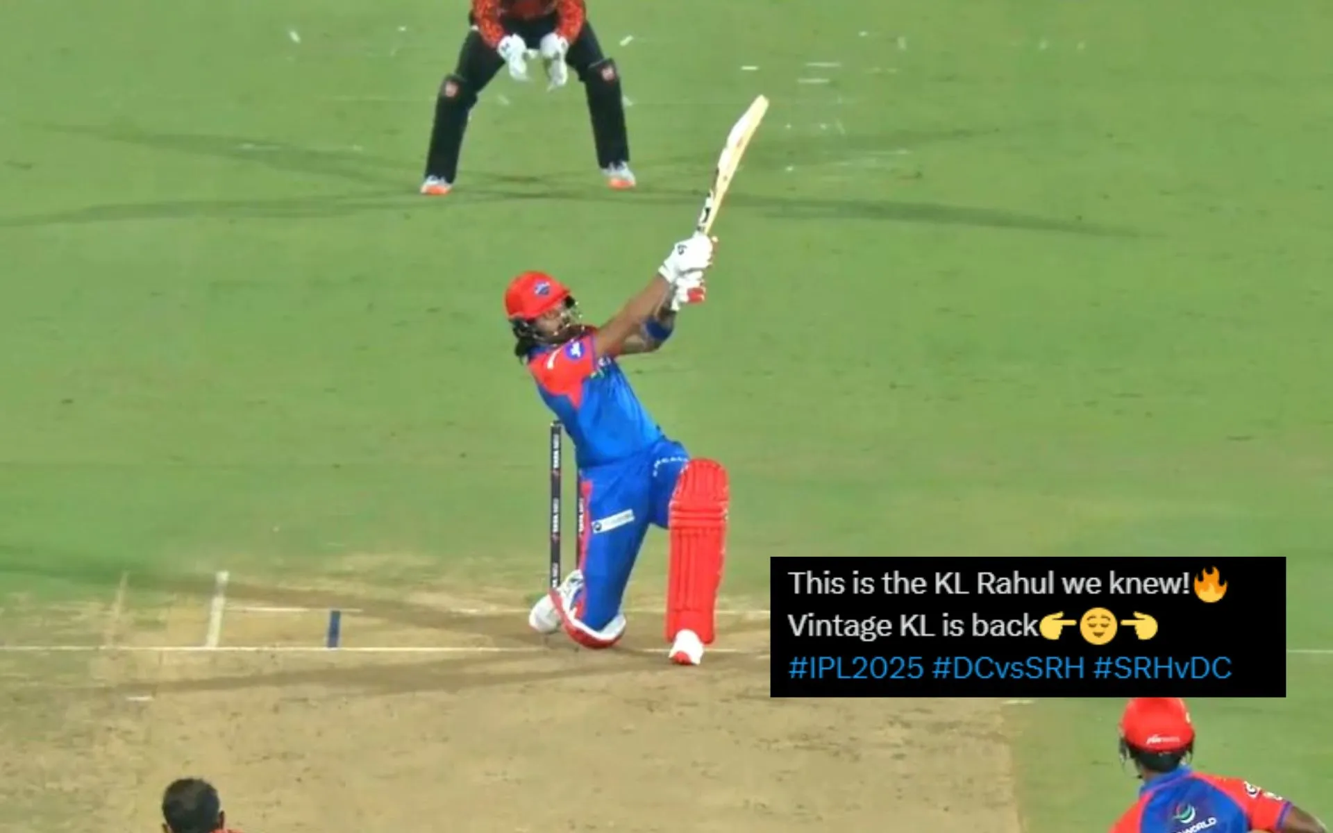 KL Rahul played a fiery cameo [Source: @klbasit1, @Divyesh73119830/x.com]