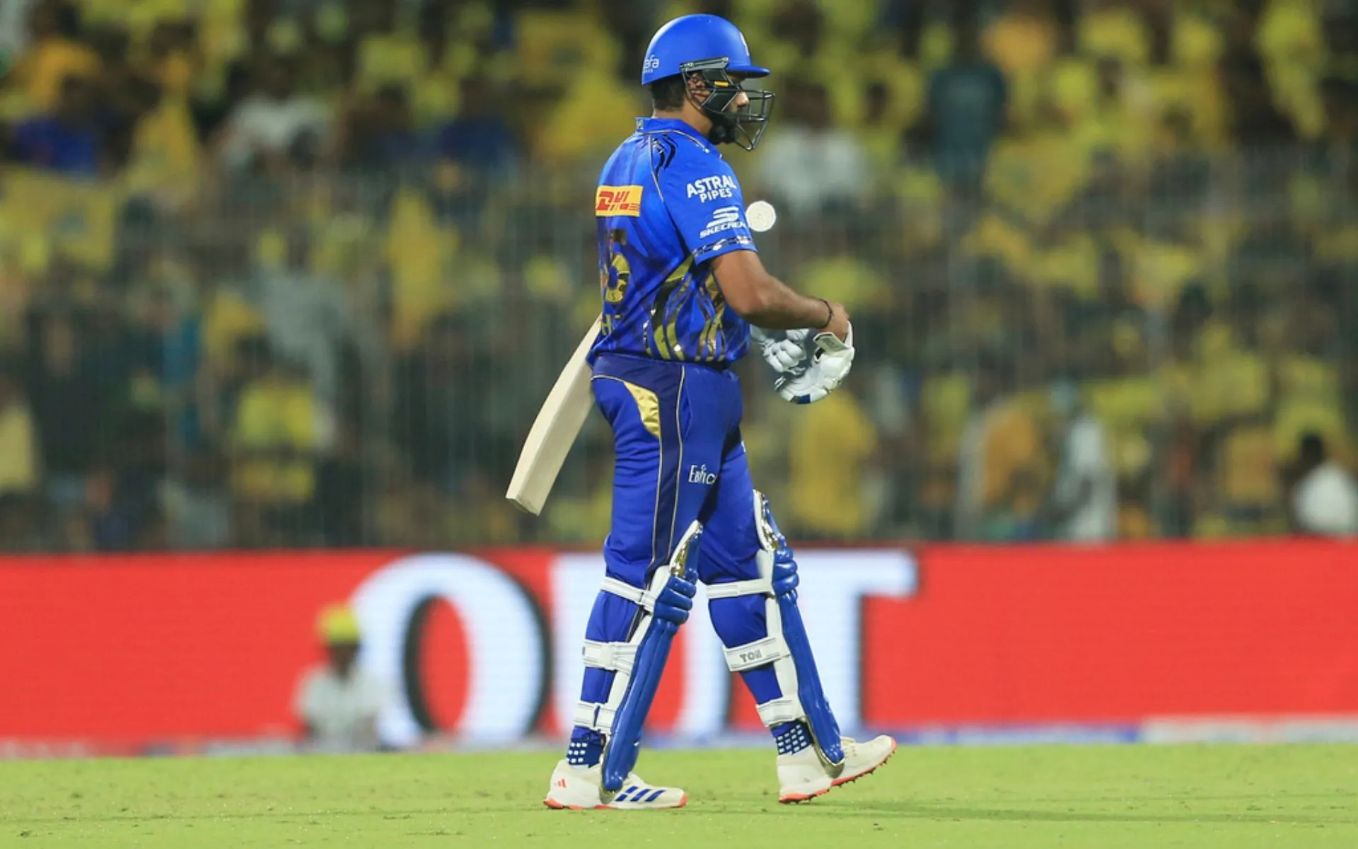 Why Hardik should drop Rohit [Source: AP Photo]
