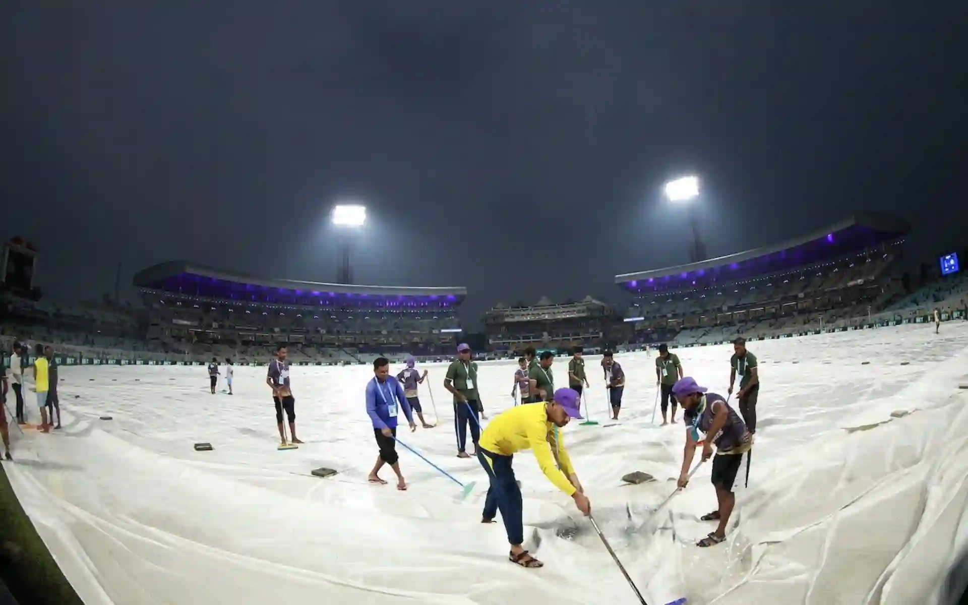 Eden Gardens weather report (Source:@AccuWeather.com) 