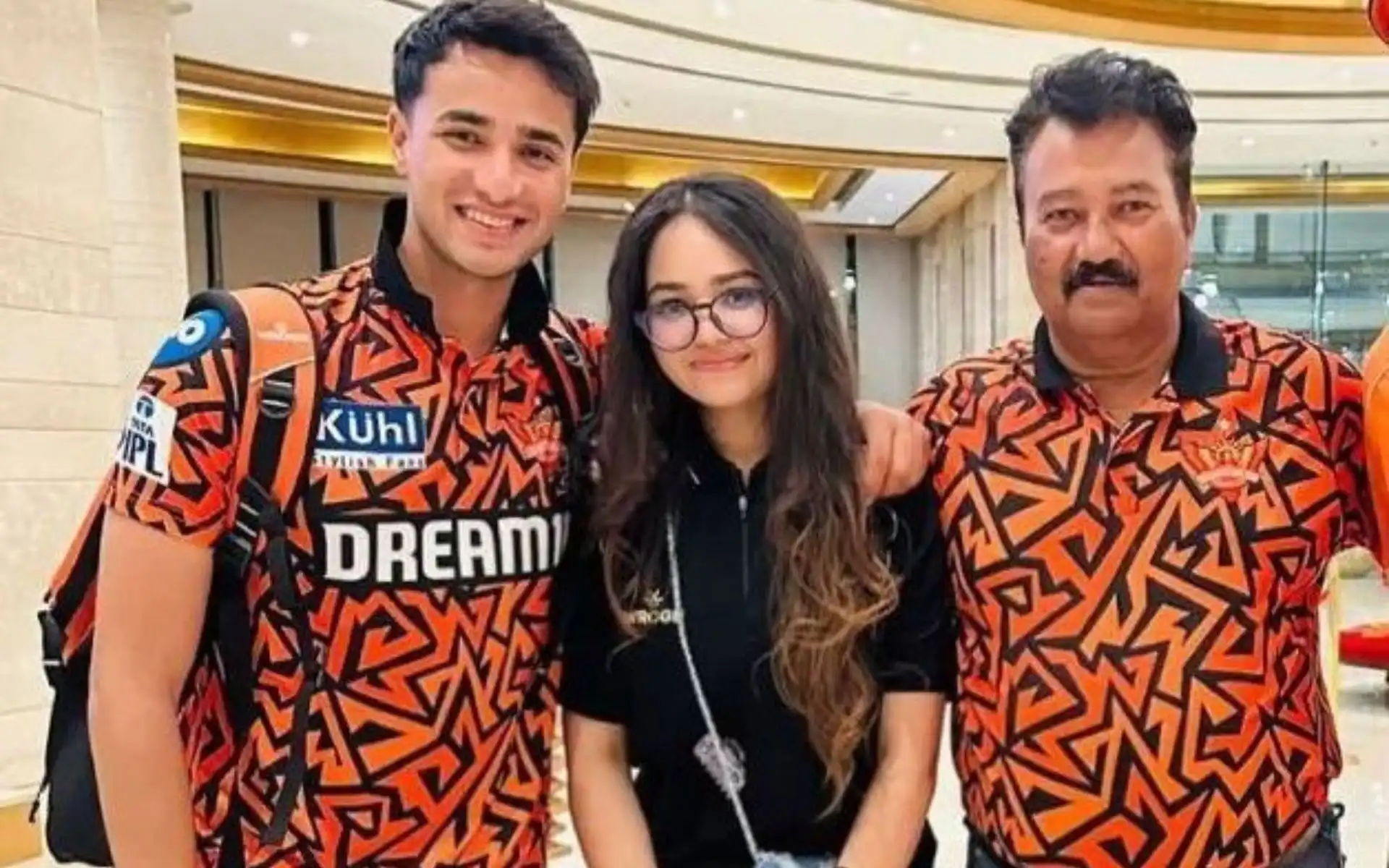 Abhishek Sharma with his sister (Source:@Abhishek_Fan_/X.com)
