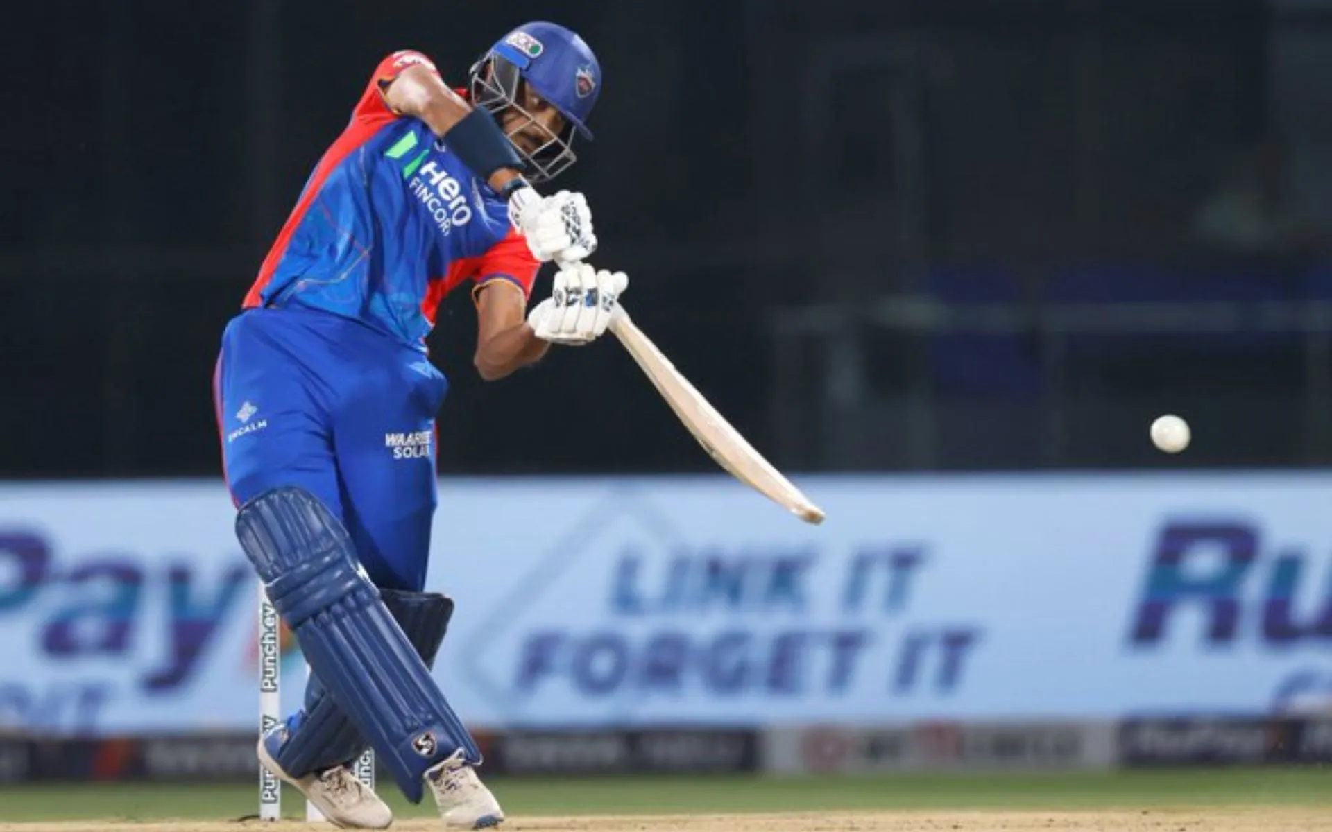 Why Axar came out to bat at 4 [Source: @AayushmaanRP17/X.com]
