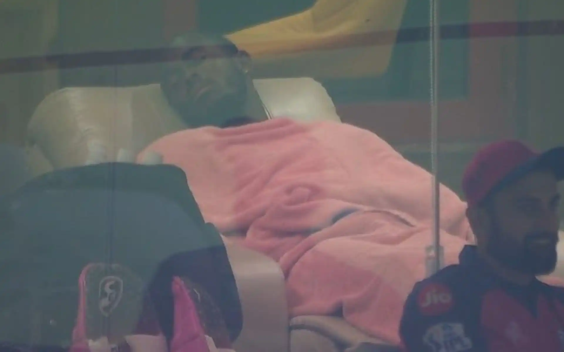 Jofra Archer sleeping during RR vs PBKS. [Source - IPL/x.com]