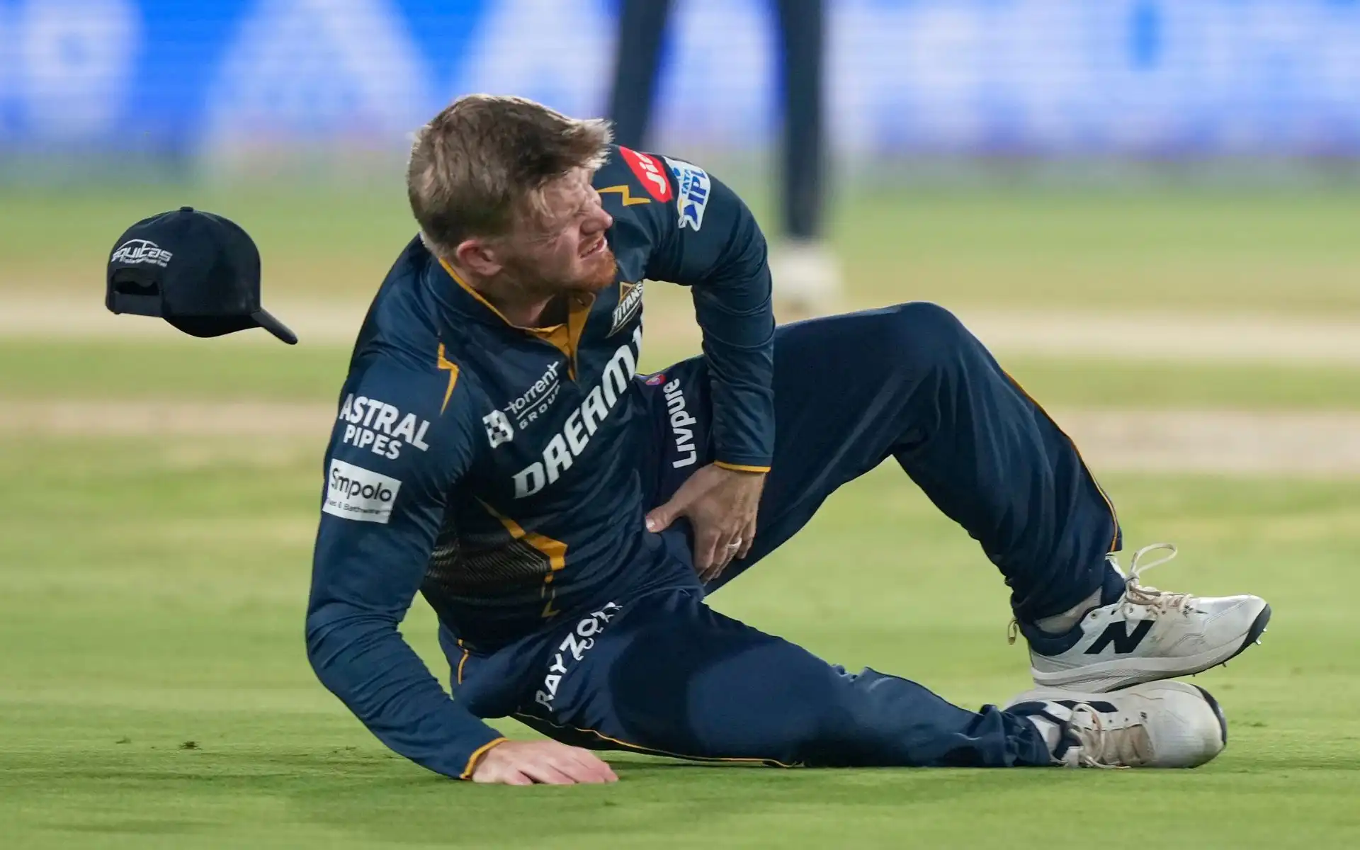Glenn Phillips suffered an injury while fielding [Source: AP Photos]