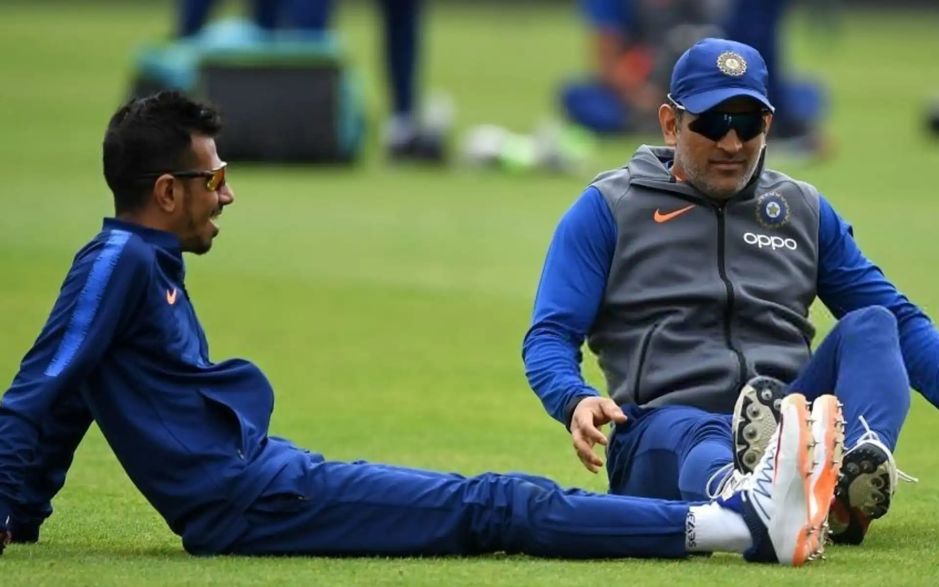MS Dhoni and Yuzvendra Chahal [Source: @msdfansofficial/X]