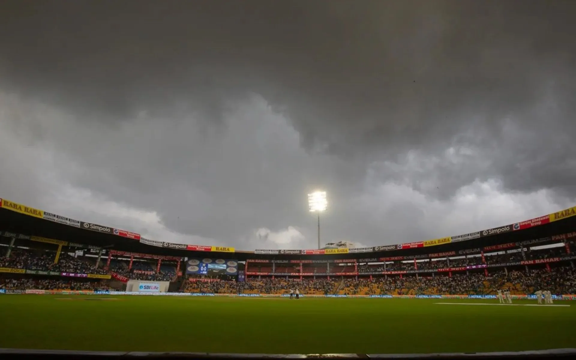 RCB vs DC IPL 2025 [Source: @ashishpant43/X.com]