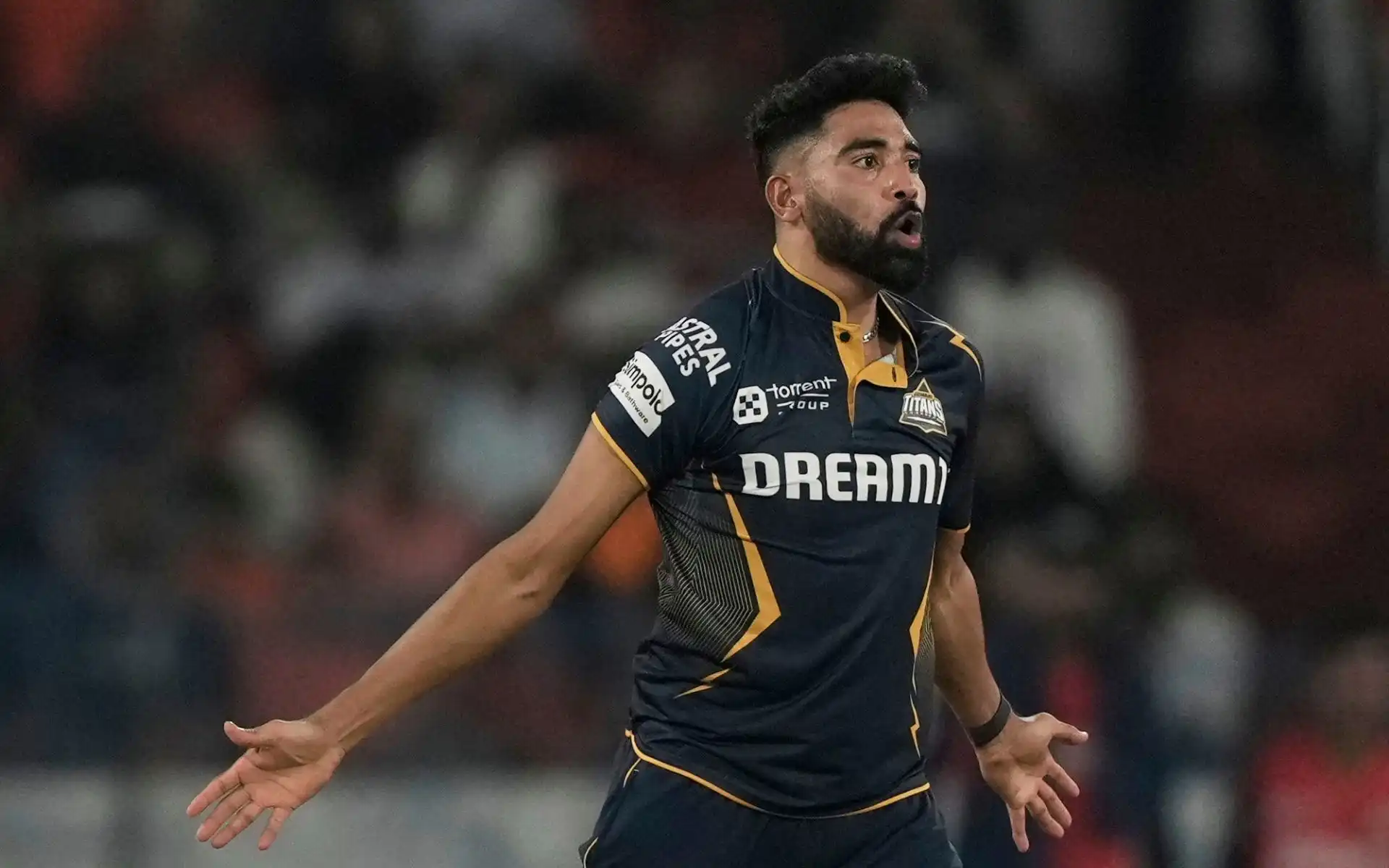 50 In 4 Overs! Mohammed Siraj Tumbles Into Record Books After GT Vs LSG