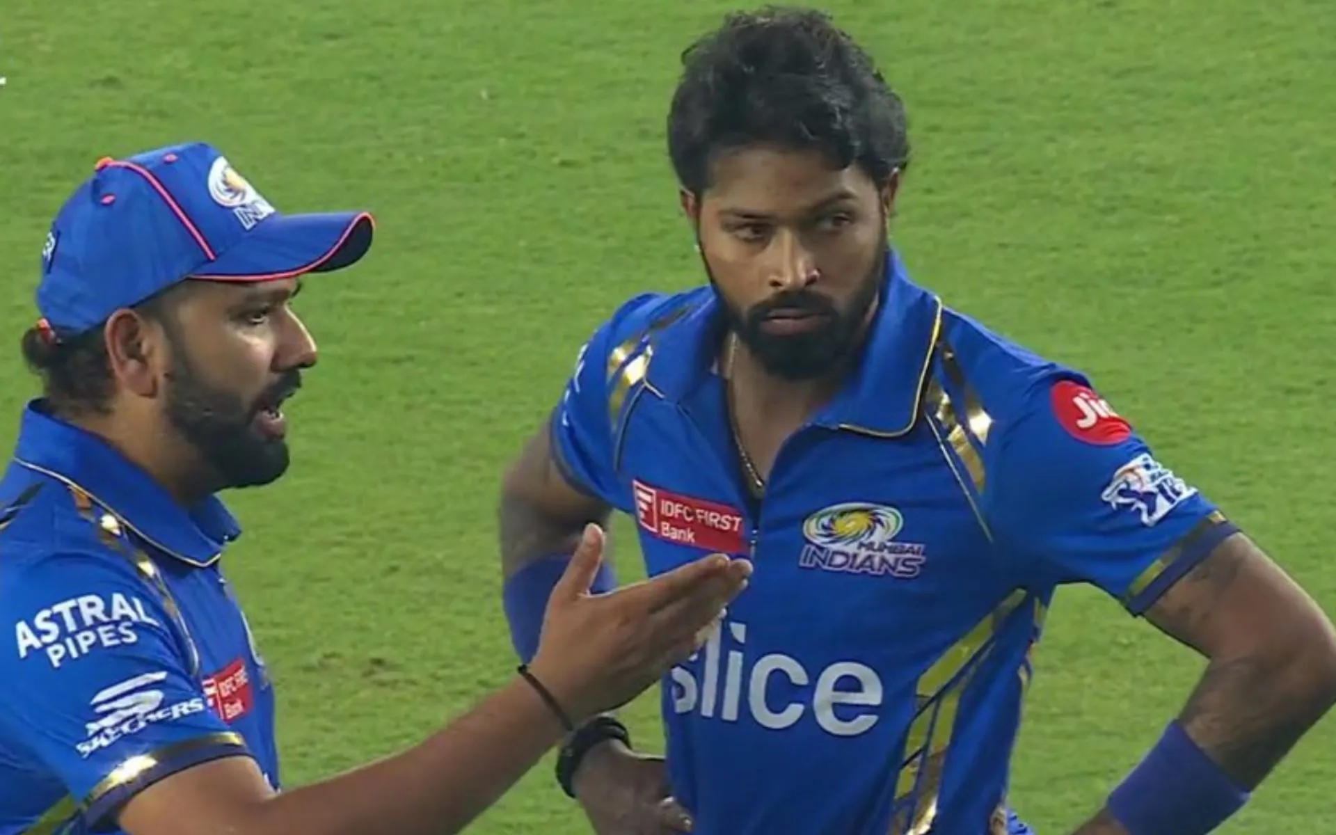 Rohit Sharma and Hardik Pandya [Source: @AvengerReturns/x.com]
