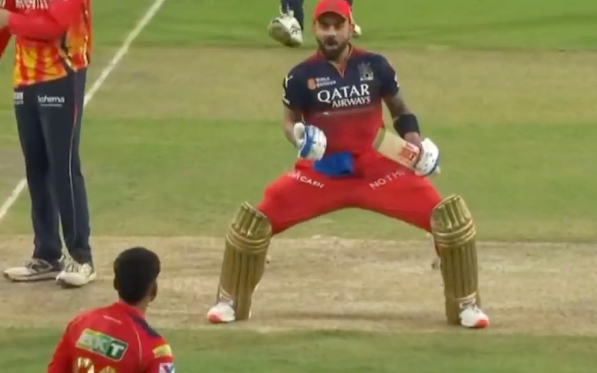 Virat Kohli mocks Iyer [Source: @anuragdas_gupta/X.com]

