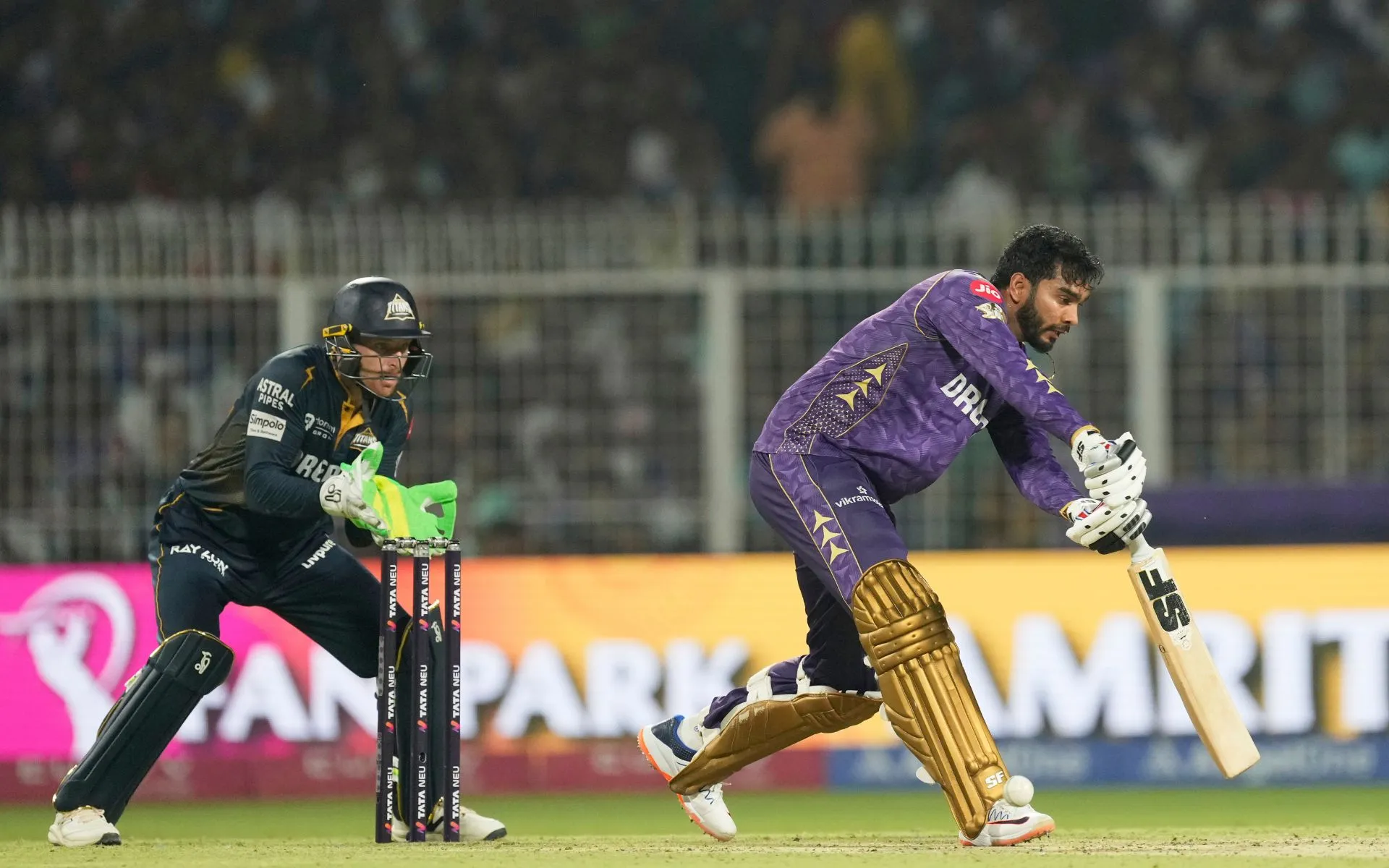 KKR vs GT - (AP)