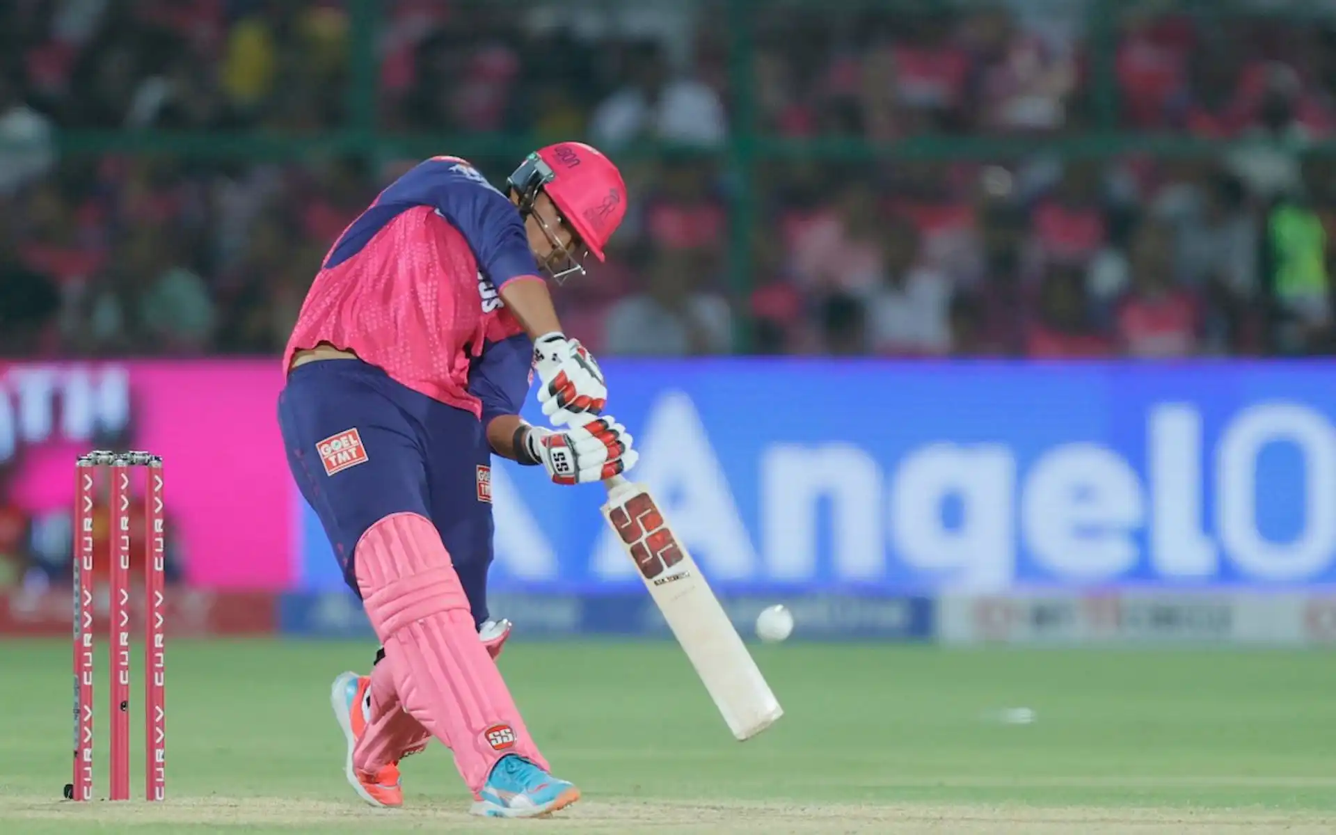 "Committed To Both": Vaibhav Suryavanshi’s Coach Shares 14-Year-Old’s Painful Journey