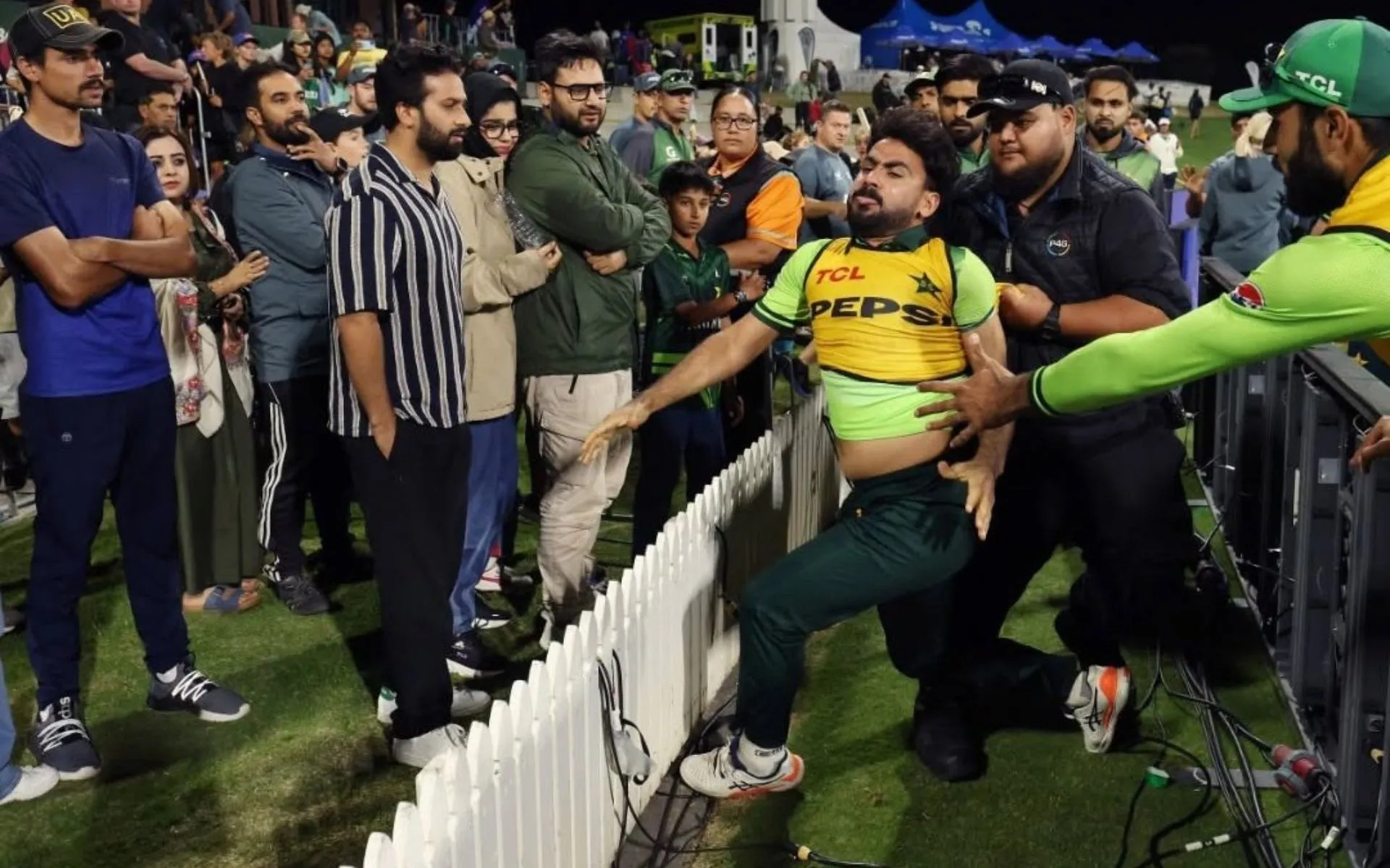 Khushdil Shah Reflects On Fan Confrontation (Source: @GaneshMandve85/x.com )