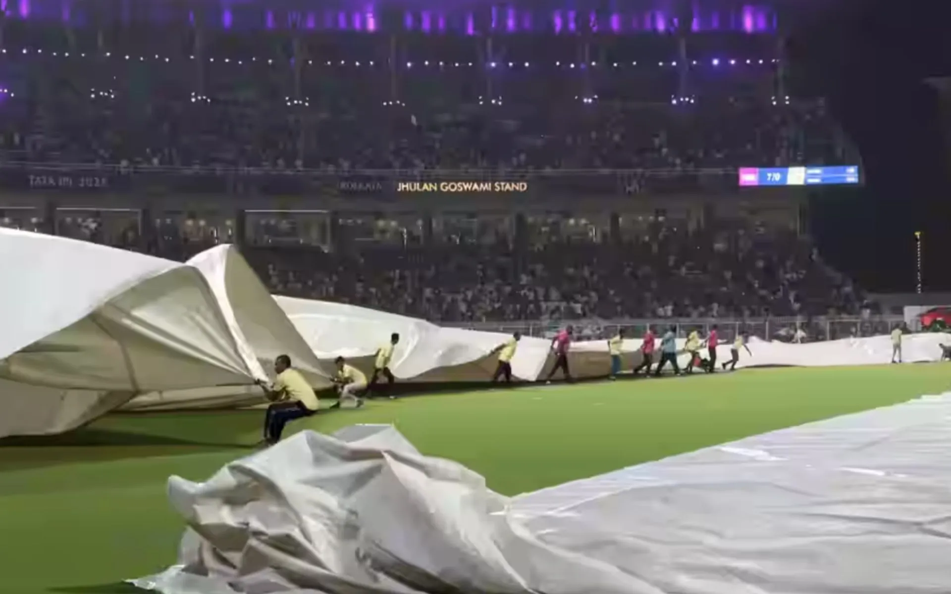 Rain in Kolkata [Source: @iplt20.com]
