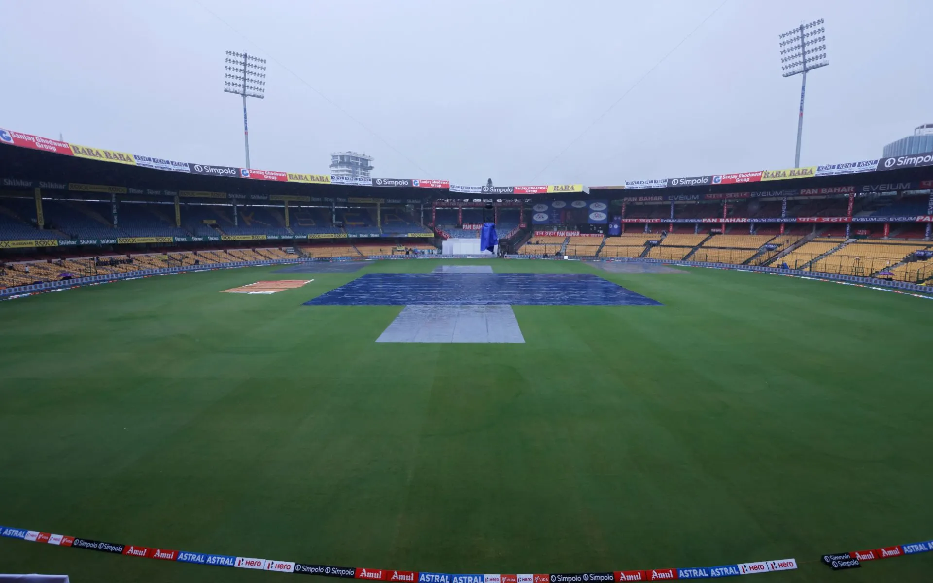 M Chinnaswamy Stadium [Source: @mufaddal_vohra/X]