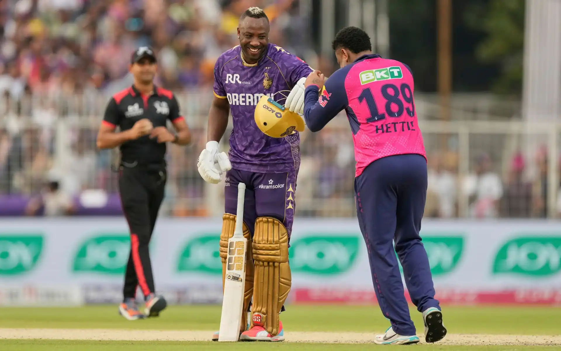 “Still Feeling Like 27”: Russell Smashes Age Barriers With A Monster Knock Against RR “Still Feeling Like 27”: Russell Smashes Age Barriers With A Monster Knock Against RR