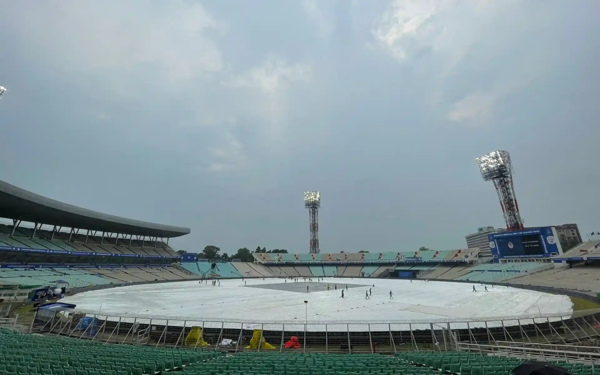 Will KKR vs CSK IPL 2025 Match Be Abandoned Due To Rain? Eden Gardens Weather Update