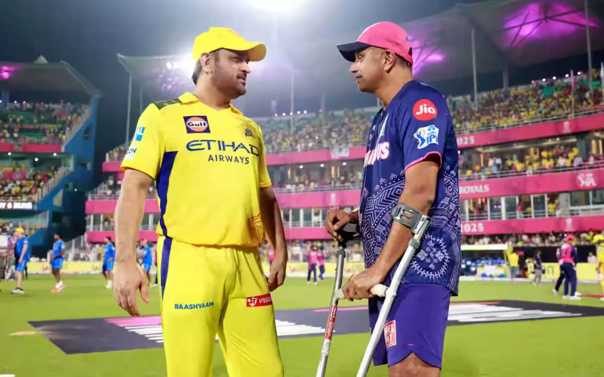 MS Dhoni in conversation with Rahul Dravid (iplt20)