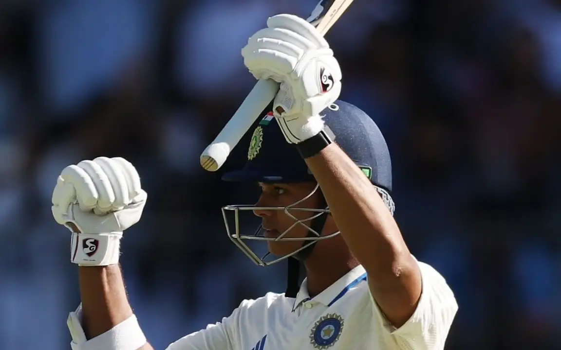 Yashasvi Jaiswal takes a u-turn [Source: @ImTanujSingh/X.com]