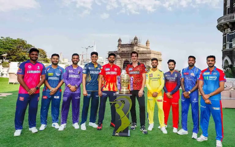 IPL captains with trophy (Source:@chasingtarget/X.com)