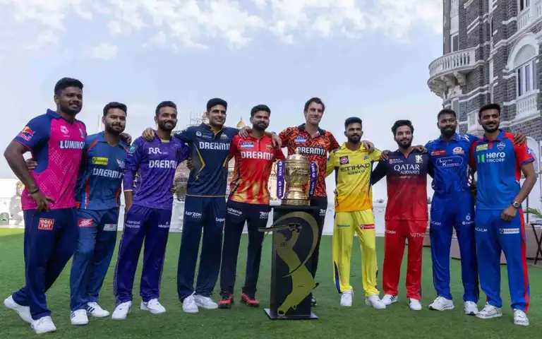 IPL captains with trophy (Source: @_SatyaPrakash08/X.com)