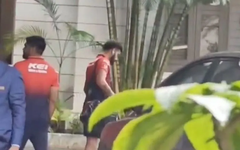 Virat Kohli in Bengaluru team hotel (Source: @irishabhparmar/X.com)