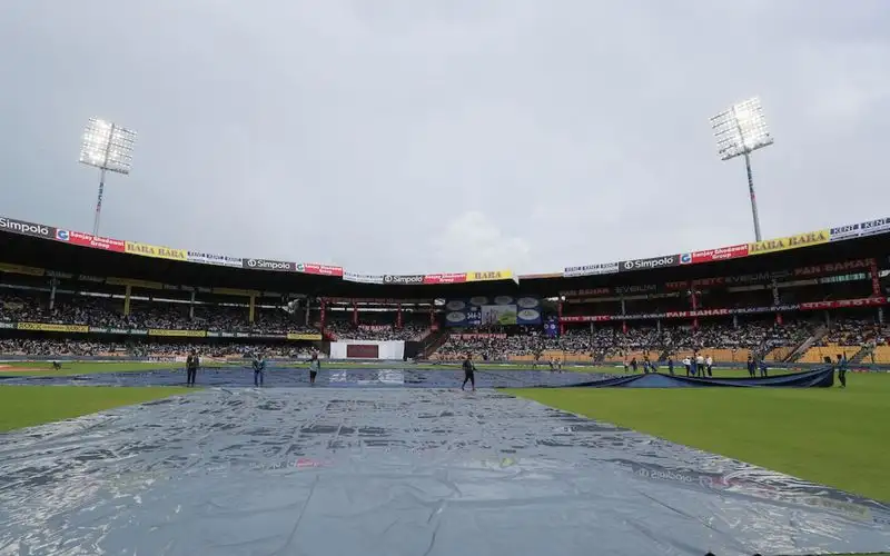 M Chinnaswamy Stadium weather update (Source:@mufaddal_vohra,x.com)