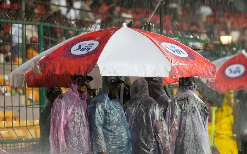 RCB vs KKR Gets Washed Out (Source: AP Photos)