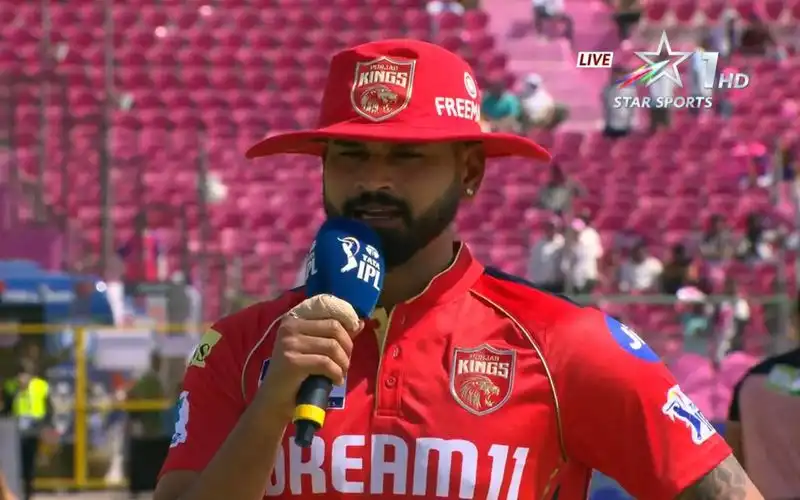 Shreyas Iyer Pays Tribute To Indian Army (Source: @mufaddal_vohra/x.com)