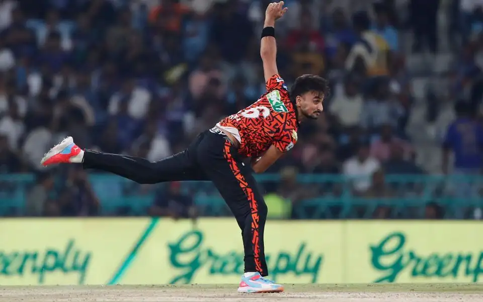 Harshal Patel in action (Source: AP Photos)