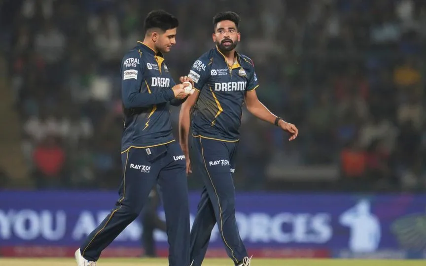 Shubman Gill and Mohammed Siraj in IPL 2025 (Source: AP)