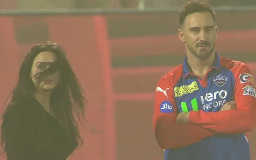 Preity Zinta, Du Plessis' cinematic moment caught on camera [Source: @reaadubey/X.com]