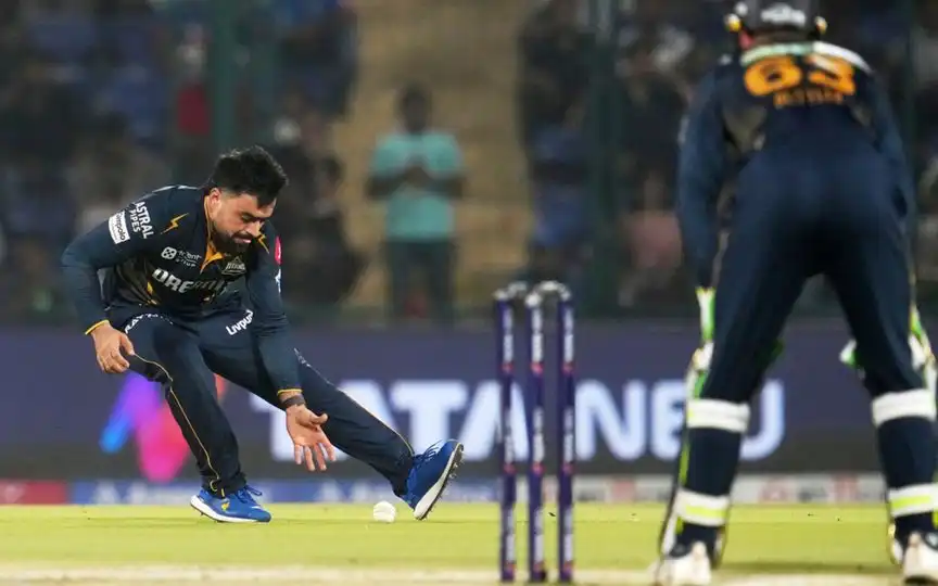 राशिद ख़ान के नाम दर्ज हुआ IPL का अनचाहा रिकॉर्ड! सिराज की बराबरी करते हुए 'हॉल ऑफ़ शेम' में शामिल GT स्पिनर