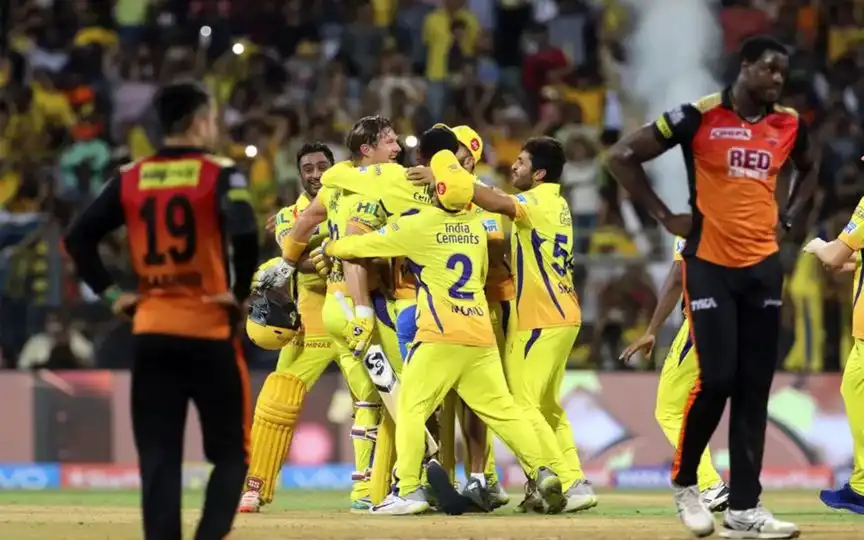 Shane Watson celebrating IPL 2018 win with CSK teammates [Source: IPLT20.COM]