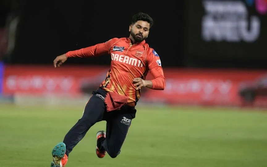 Shreyas Iyer should address several problems before qualifier 2 [Source: AP]