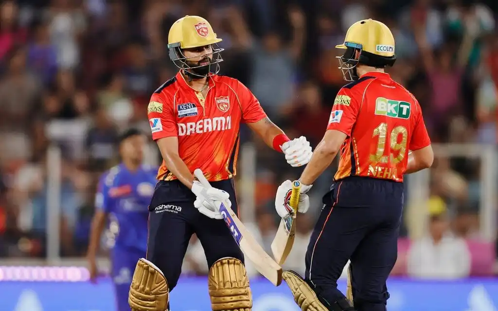 Iyer and Nehal Wadhera batting - (Source :@Johns/X.com)