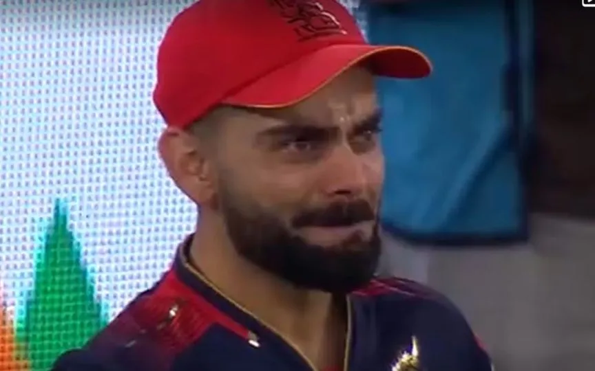 Virat Kohli gets emotional - (Source : @ScreenGrab)